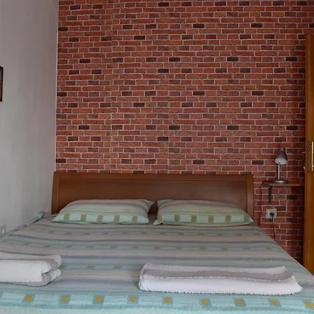 Aneta Apartment
