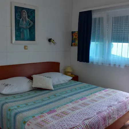 Apartment Aneta Podstrana